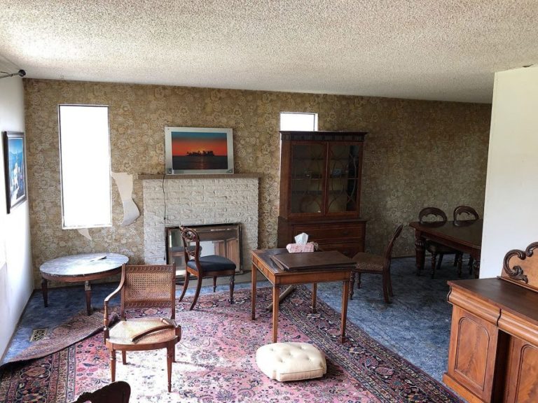Home Living Room repair and restoration Everett, WA