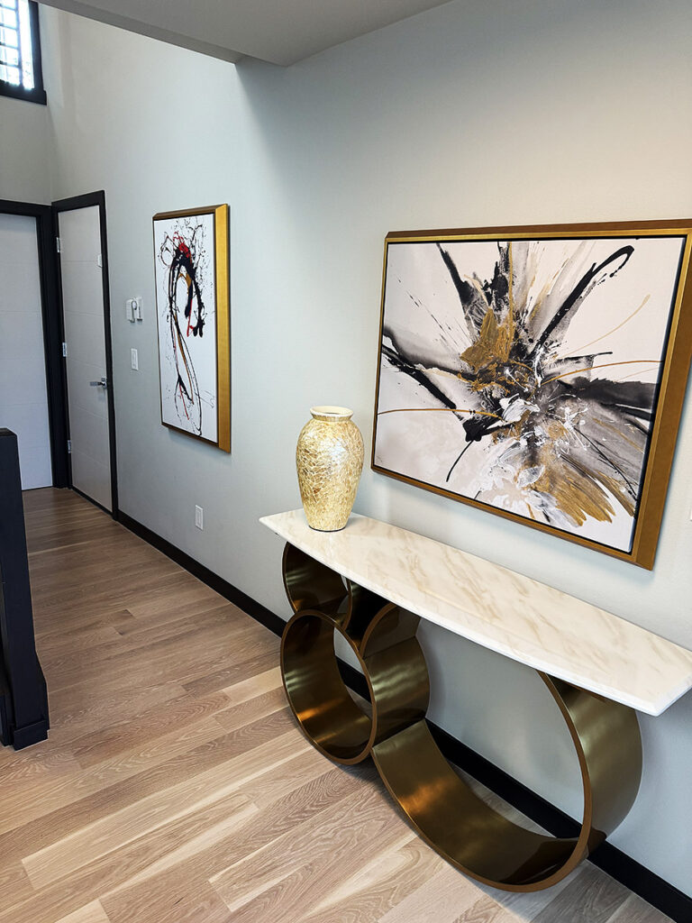 LYNNWOOD CUSTOM FOYER BY TOWN CONSTRUCTION AND DEVELOPMENT