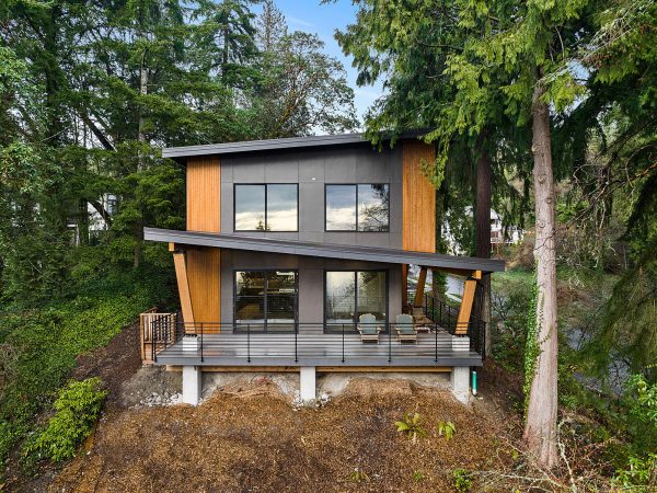 Kirkland Distinctive Custom Built Home